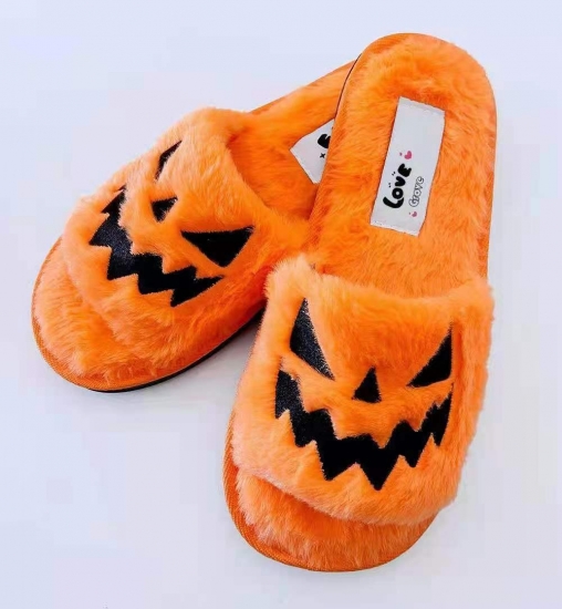 2021Winter Indoor women shoes Warm Plush Faux Fur Fluffy sandals Soft Sole Halloween Style slides slippers