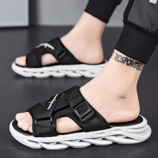Summer Fashion Thick bottom Double Buckle soft sole jean upper breathable Sandals for men