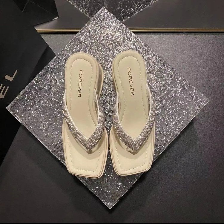women's flip flops