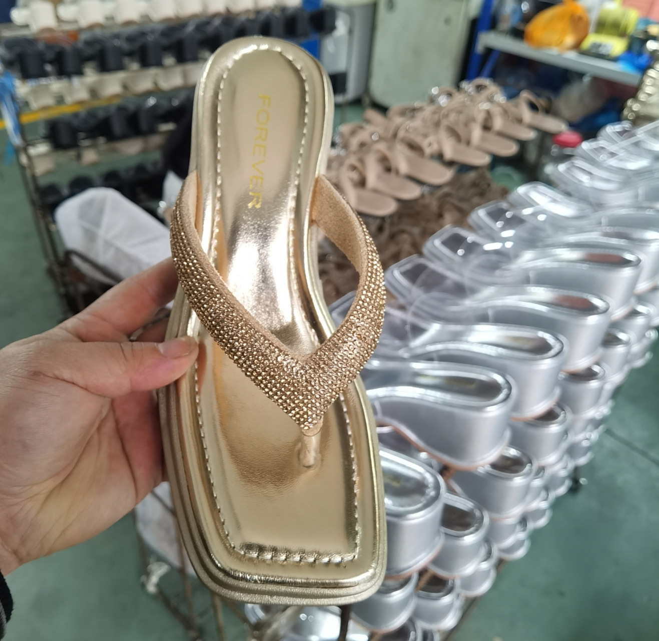 women's flip flops