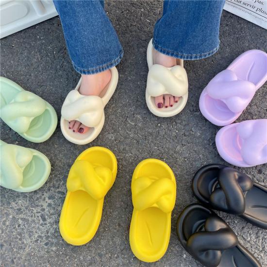 China Wholesale Slippers