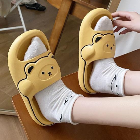 Slides slipper