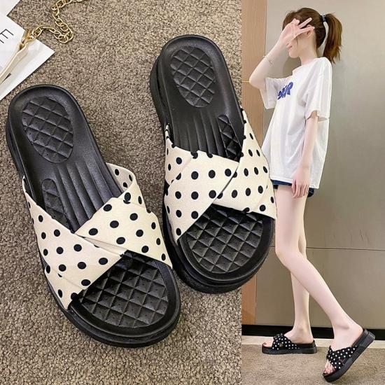 Trending Female Slippers