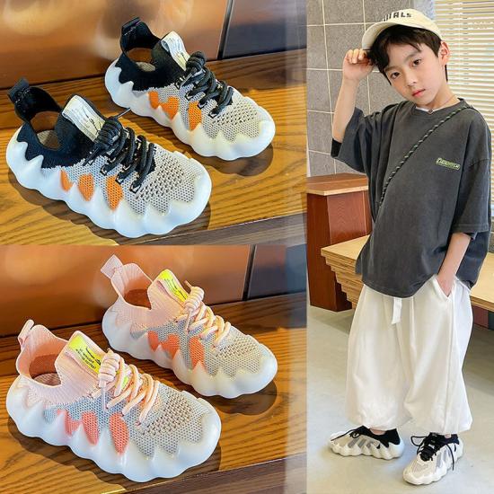 knitted baby shoes