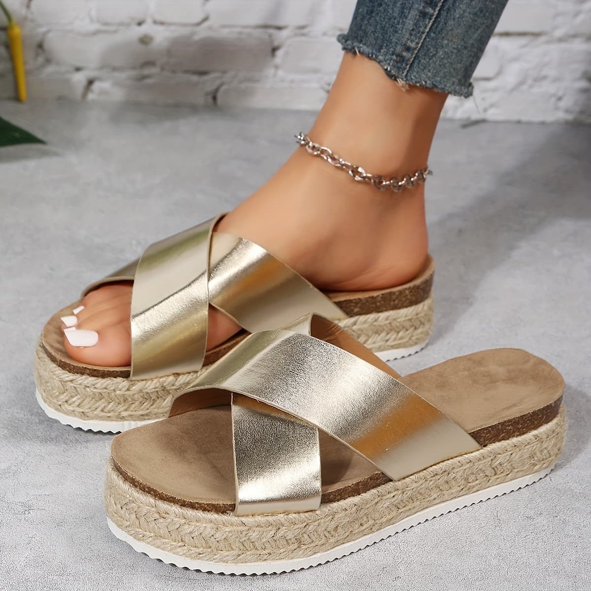 How to looking for footwear that combines elegance and comfort?