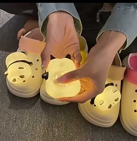 Platform Panda Light-Up Clogs